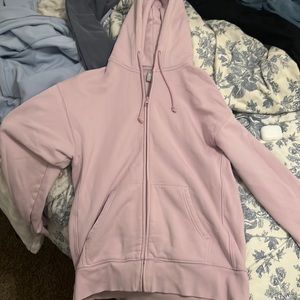 Aritzia TNA hoodie